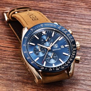montres homme de luxe sur la table
