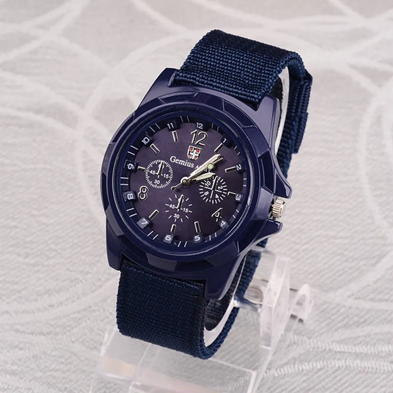 Montre militaire en nylon pour homme