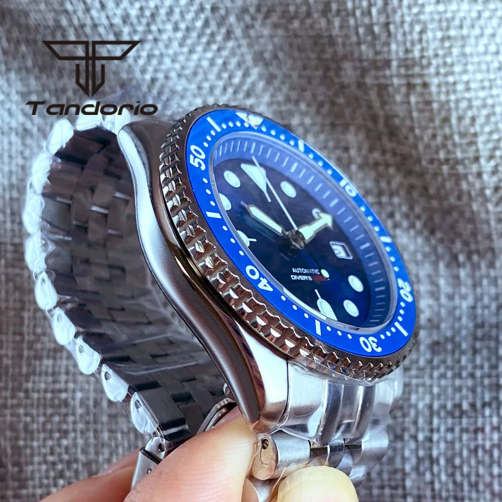 Montre    <a href=