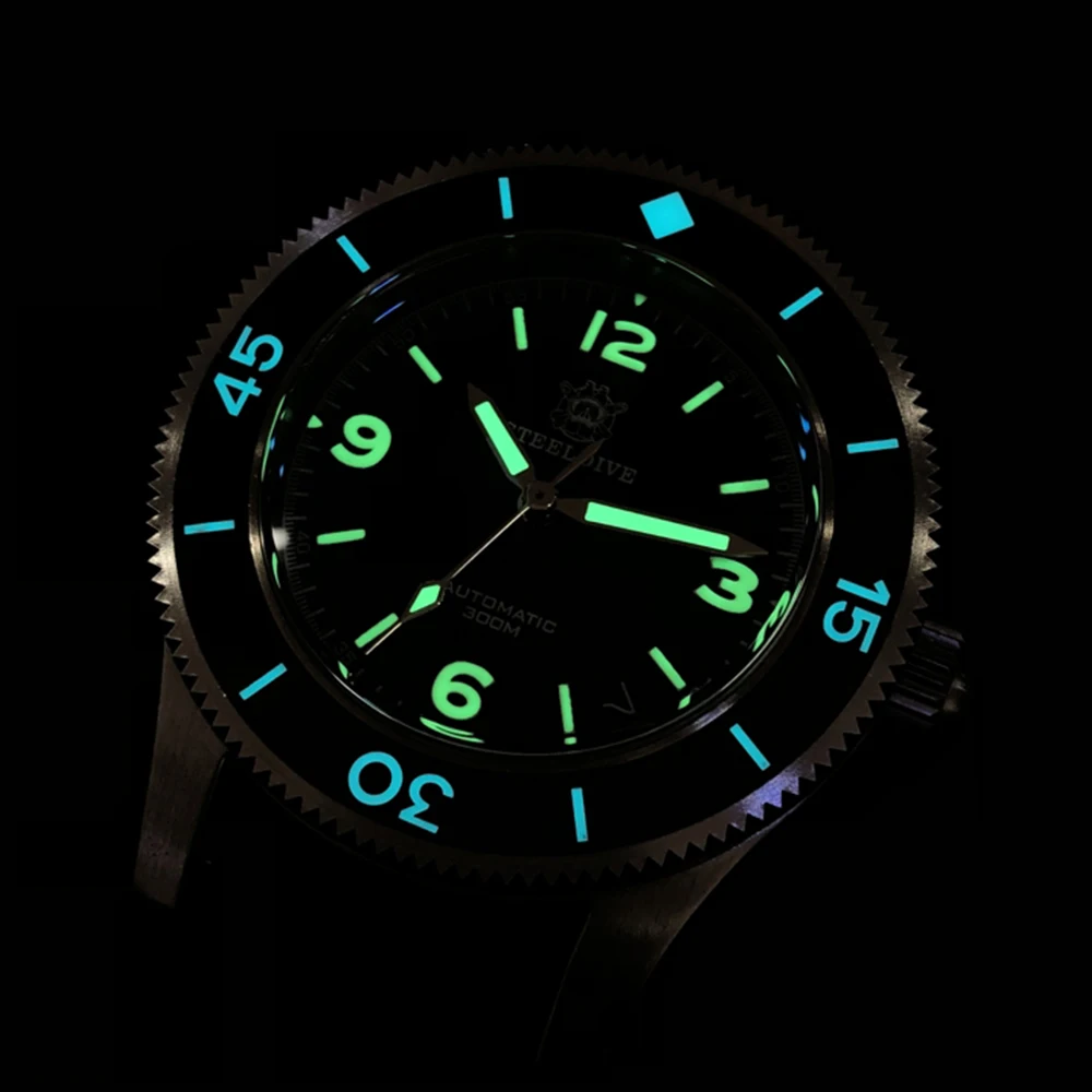 ANCIEN BOITIER DE montre mécanique plongée / 3,8cm / neuf / vieux stock EUR 29,90 - FR