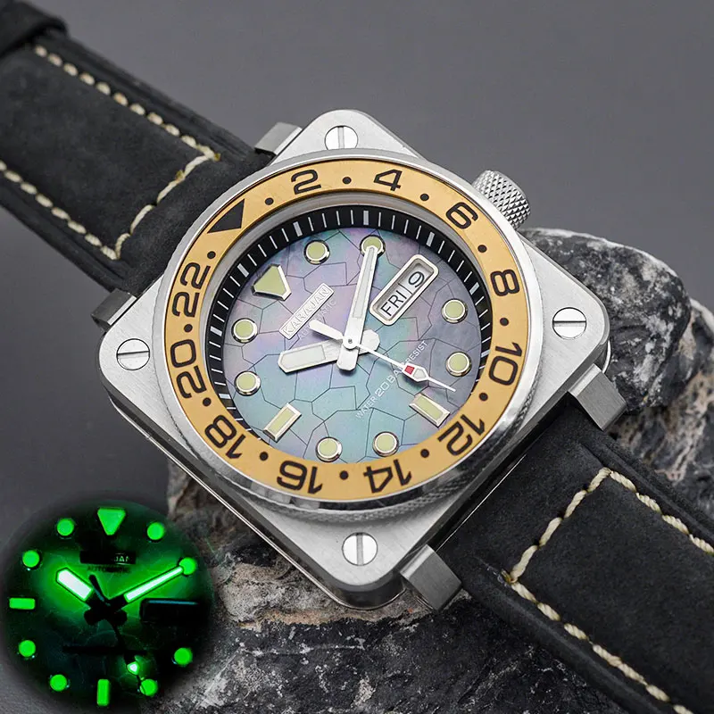 Montre carrée pour hommes