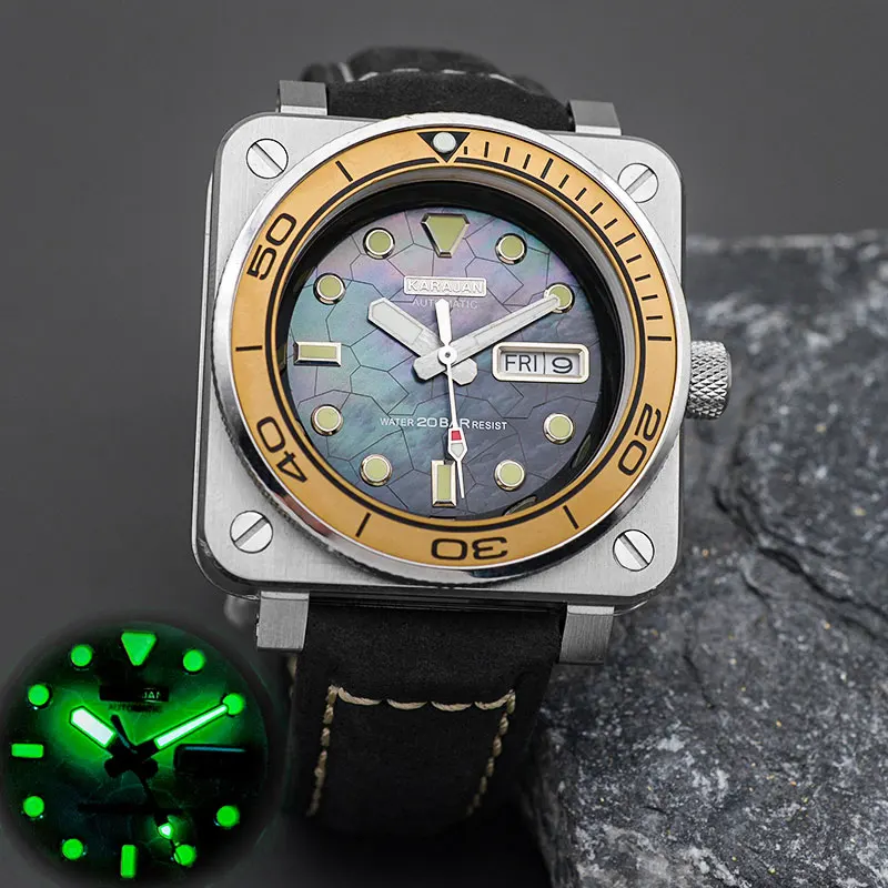 Montre carrée pour hommes