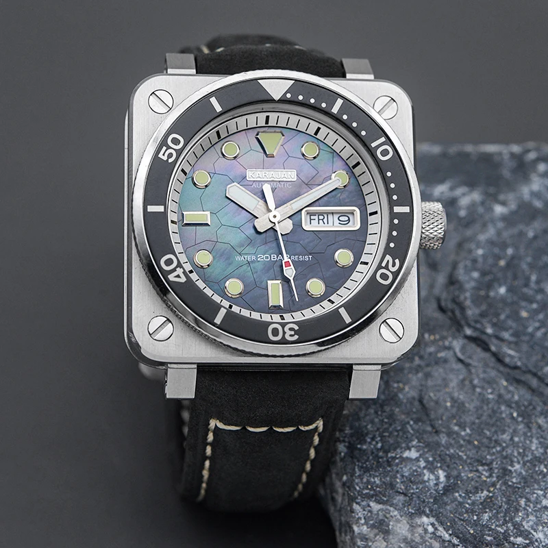 Montre carrée pour hommes