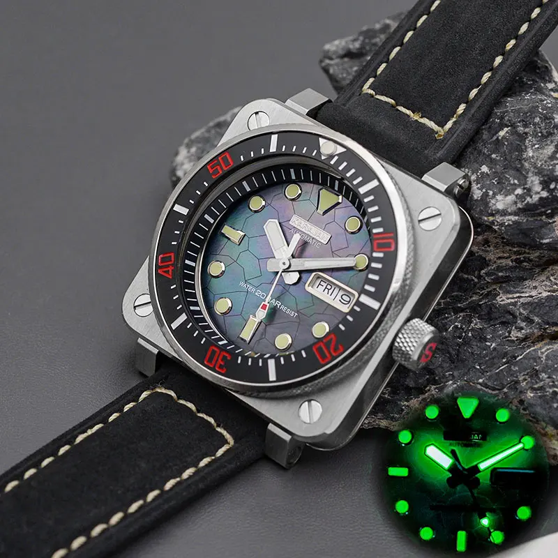 Montre carrée pour hommes