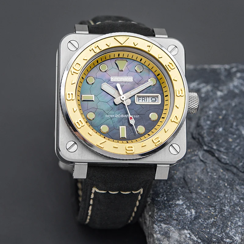 Montre carrée pour hommes