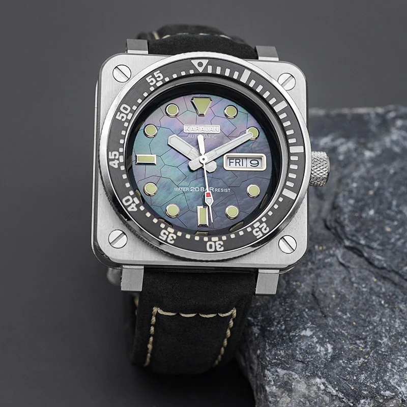 Montre carrée pour hommes