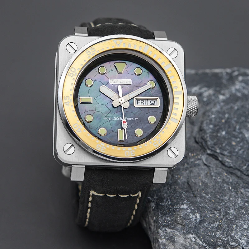 Montre carrée pour hommes