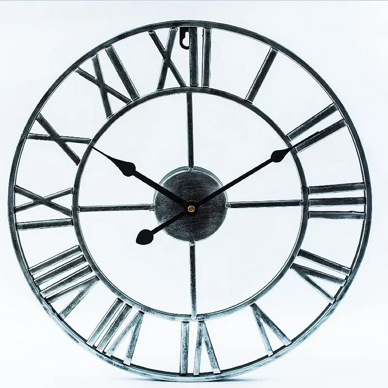 Horloge murale vintage en métal 6
