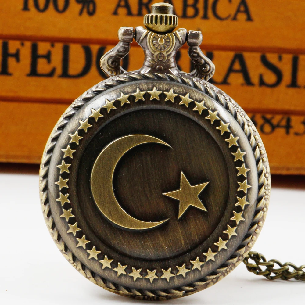 Montre de poche avec étoile et lune
